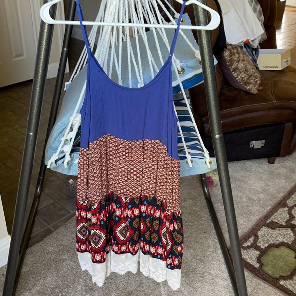 Dress—lace